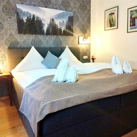 Stadthotel Deggendorf Bagian luar foto